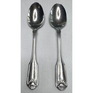 Oneida Classic Shell Heirloom Cube Teaspoons - Set of  2 Used
